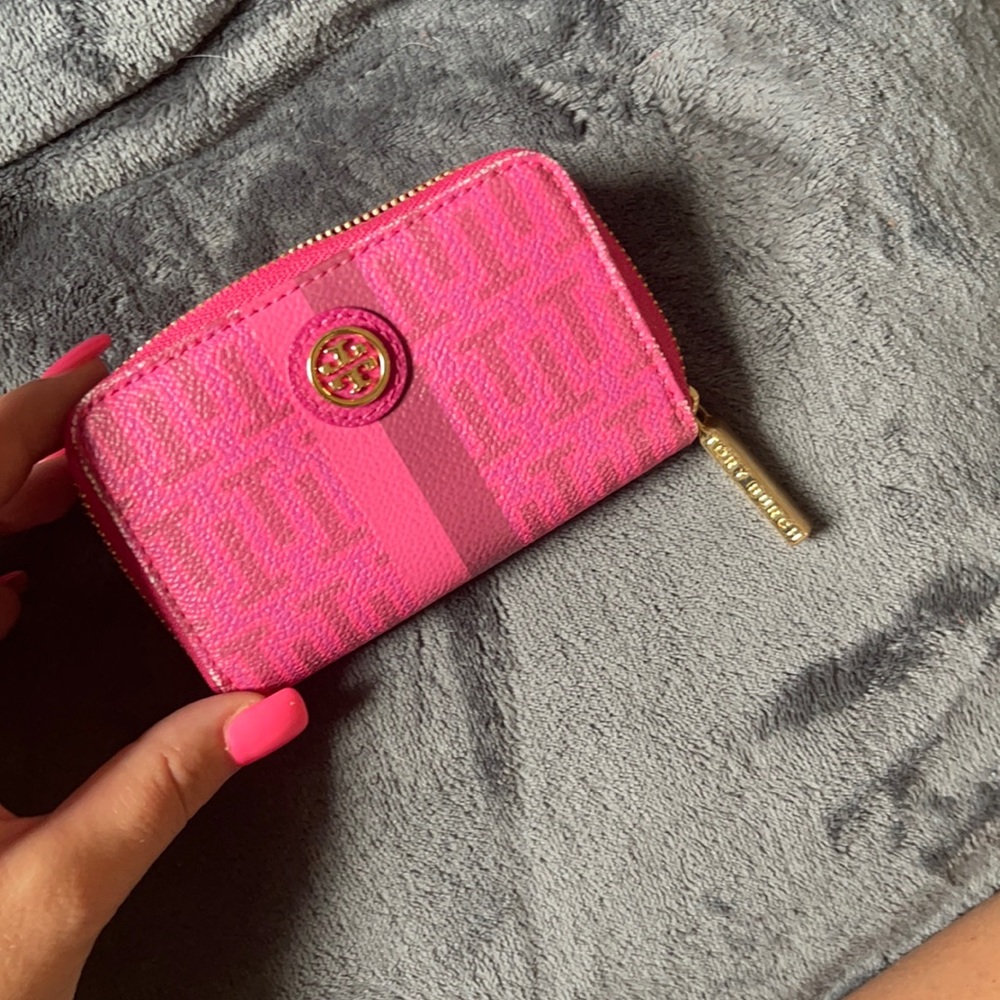 tory burch mini wallet